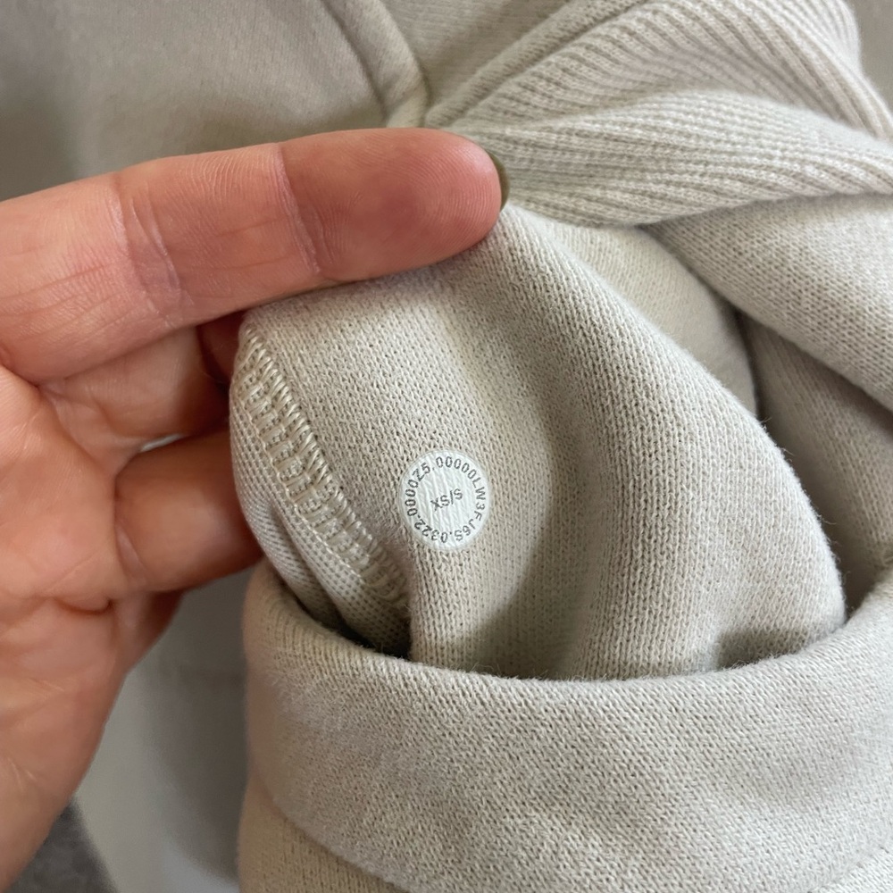 Lululemon Scuba Half Zip Pullover - Picture 3 of 3